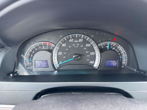 Used 2014 Toyota Camry SE FWD image 28