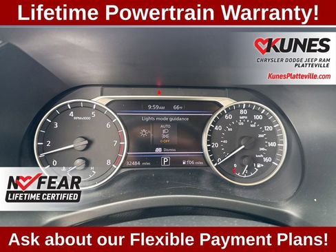 Used 2025 Nissan Sentra SV FWD image 17