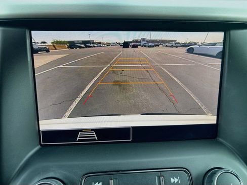 Used 2023 GMC Acadia SLE w/ Elevation Edition FWD image 14