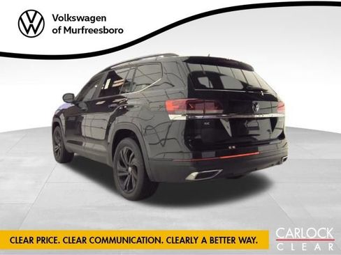 Used 2023 Volkswagen Atlas SE w/ Black Wheel Package image 5