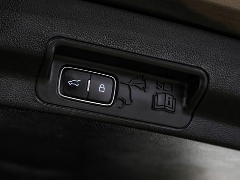 Used 2020 Ford Explorer Limited image 50