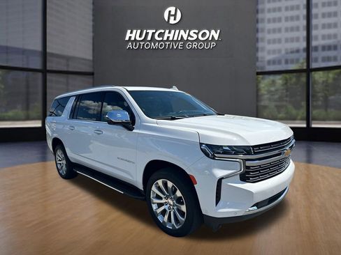 Used 2023 Chevrolet Suburban Premier w/ Advanced Technology Package RWD image 1