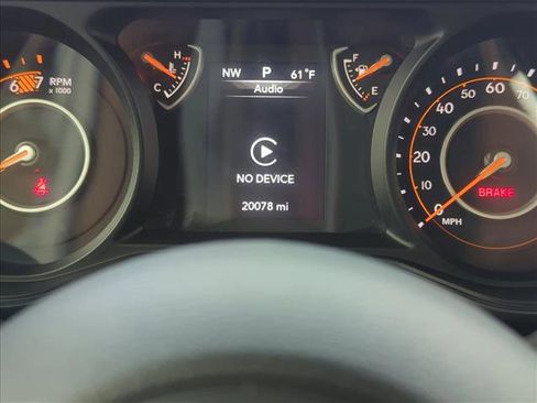 Used 2025 Jeep Wrangler Sport AWD/4WD image 10