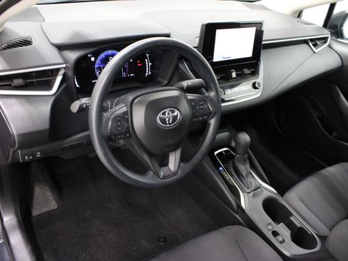 Used 2026 Toyota Corolla LE FWD image 12