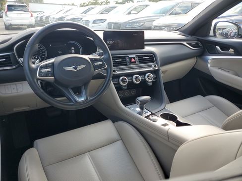 Used 2023 Genesis G70 2.0T image 12