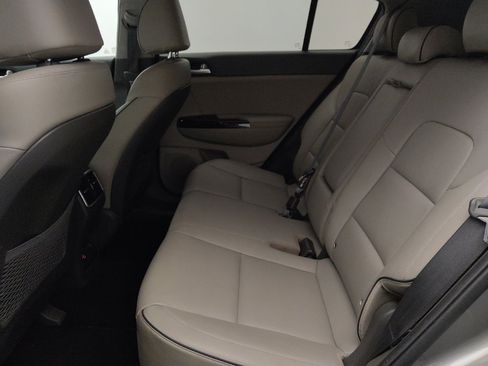 Used 2019 Kia Sportage EX w/ EX Premium Package FWD image 18