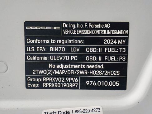 Used 2024 Porsche Panamera 4 image 28