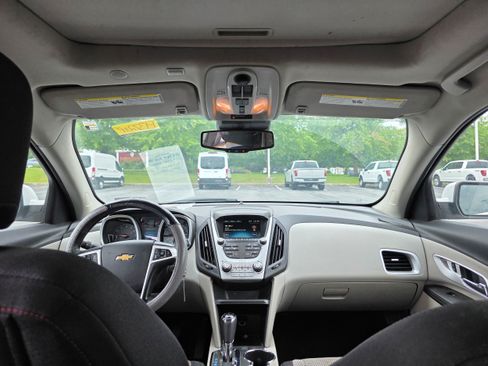 Used 2016 Chevrolet Equinox LT w/ Convenience Package FWD image 9