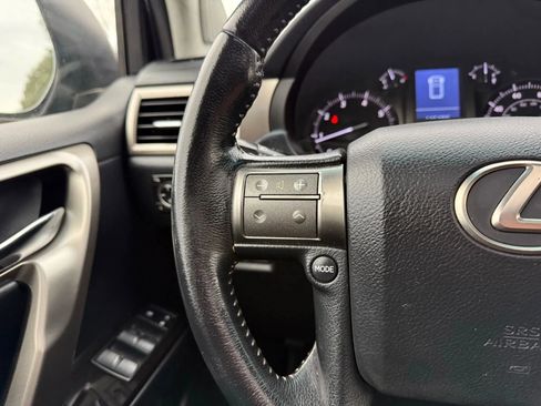 Used 2015 Lexus GX 460 w/ Navigation Package AWD/4WD image 17