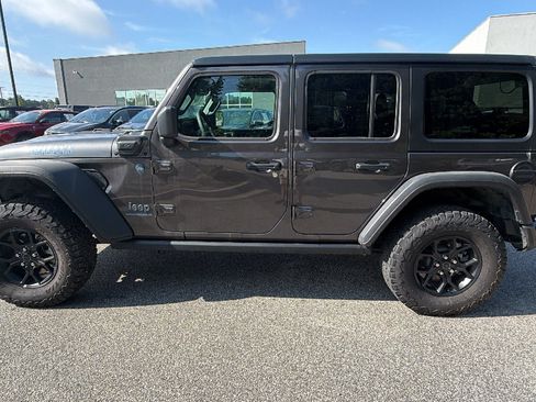 Used 2025 Jeep Wrangler Unlimited Sport S 4xe AWD/4WD image 11