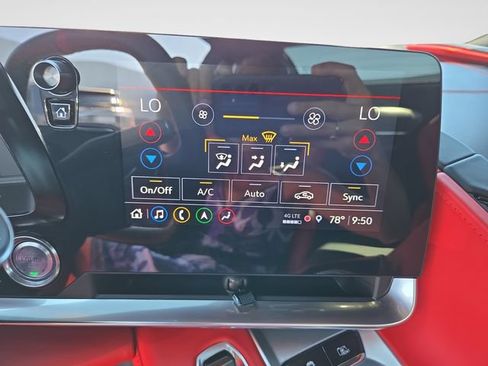 Used 2021 Chevrolet Corvette Stingray Premium Conv w/ Z51 Performance Package RWD image 29