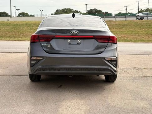 Used 2020 Kia Forte Sedan FWD image 4