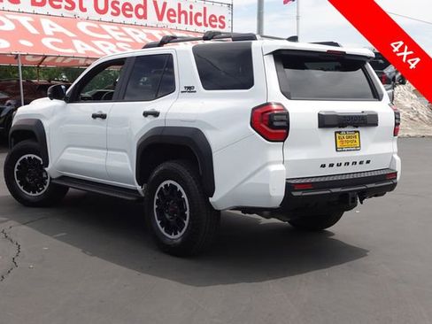 Certified 2025 Toyota 4Runner TRD Off-Road Premium w/ Tow Technology Package AWD/4WD image 10