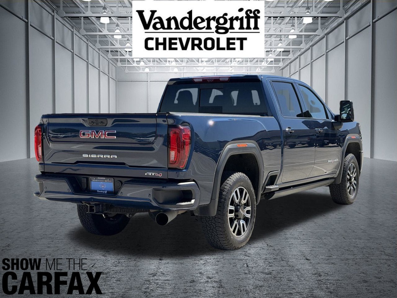 Used 2023 GMC Sierra 3500 AT4 w/ AT4 Premium Plus Package AWD/4WD image 3