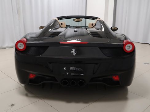Used 2015 Ferrari 458 Spider image 12
