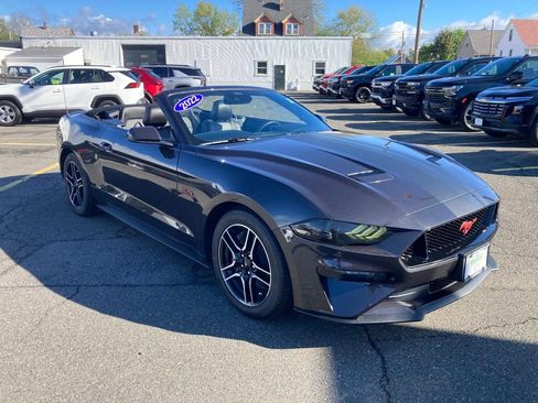 Used 2022 Ford Mustang GT Premium w/ Equipment Group 401A RWD image 21