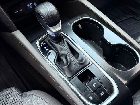 Used 2019 Hyundai Santa Fe SE image 26