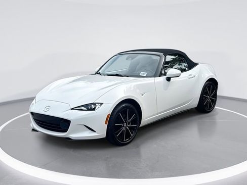 Used 2024 MAZDA MX-5 Miata Grand Touring RWD image 1