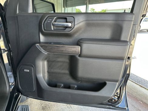 Used 2021 Chevrolet Silverado 1500 LTZ w/ LTZ Premium Package AWD/4WD image 37