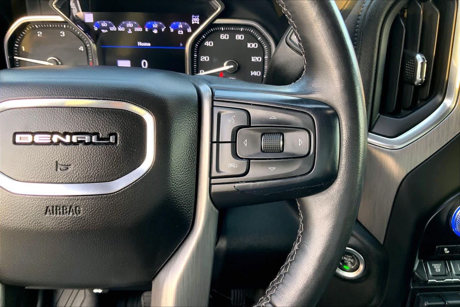 Used 2020 GMC Sierra 2500 Denali w/ Denali Ultimate Package AWD/4WD image 25