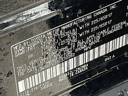 Used 2025 Toyota RAV4 XLE image 29