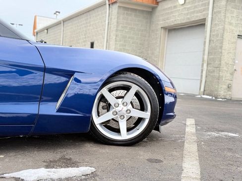 Used 2005 Chevrolet Corvette Coupe w/ Preferred Equipment Group image 3