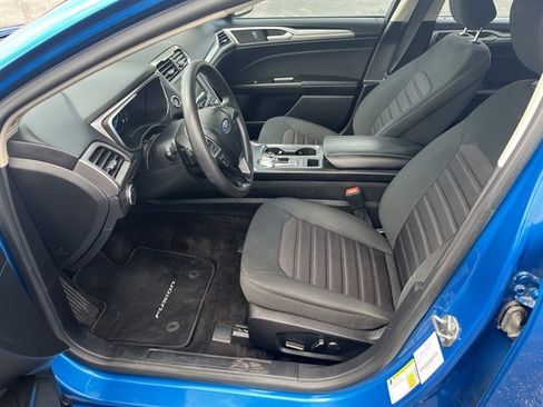 Used 2020 Ford Fusion SE AWD/4WD image 19
