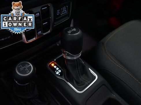 Used 2025 Jeep Wrangler Unlimited Sahara AWD/4WD image 25