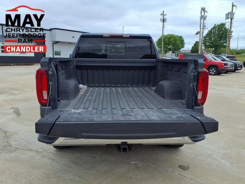 Used 2019 GMC Sierra 1500 SLT w/ SLT Convenience Package AWD/4WD image 18