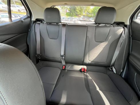 Used 2025 Buick Encore GX Preferred FWD image 39