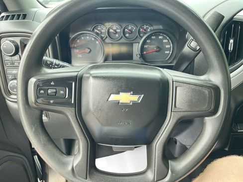 Certified 2020 Chevrolet Silverado 1500 Custom w/ Custom Value Package AWD/4WD image 11