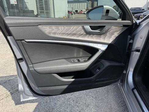Used 2024 Audi A6 Premium Plus image 11