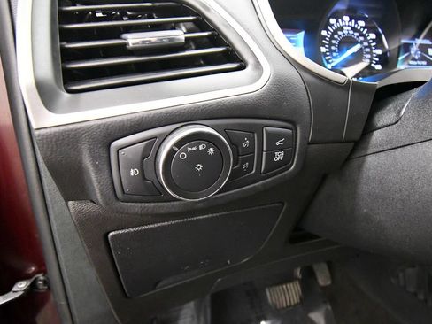 Used 2020 Ford Edge SEL w/ Convenience Package AWD/4WD image 16