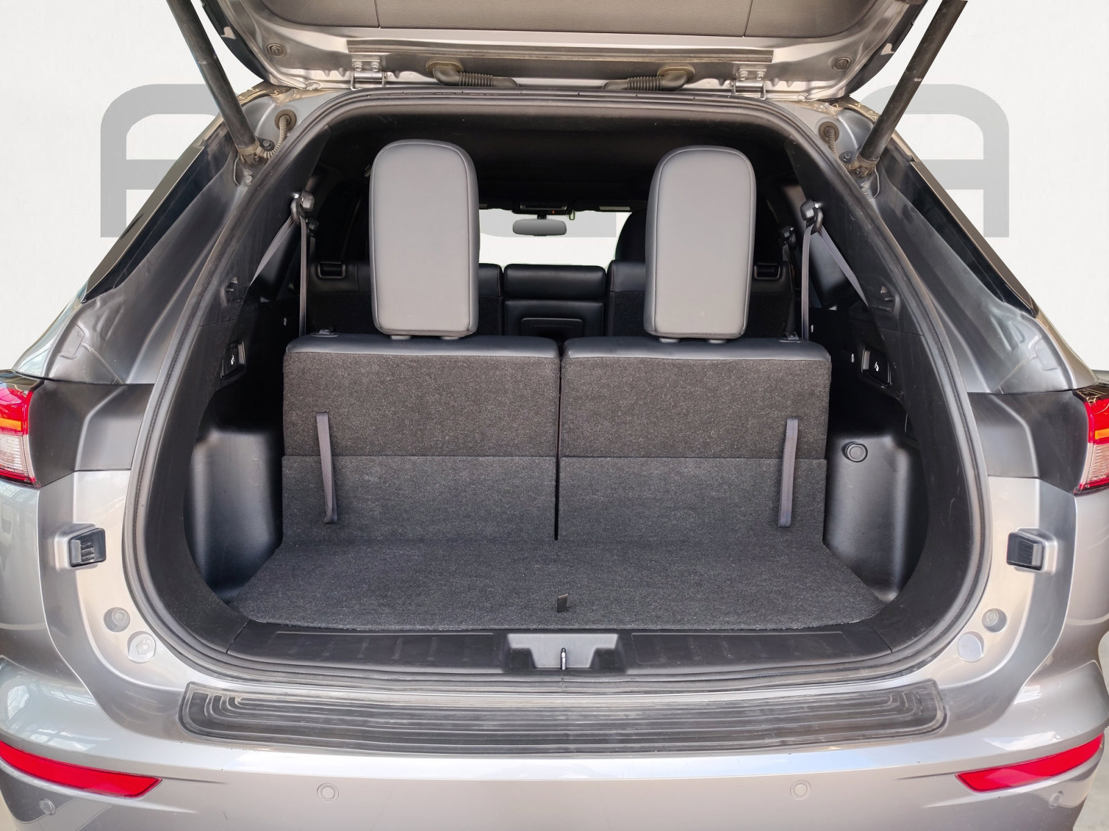 Used 2023 Mitsubishi Outlander SEL FWD image 13