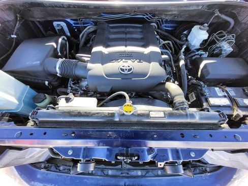 Used 2012 Toyota Tundra 4x4 Double Cab w/ Tow Pkg image 11