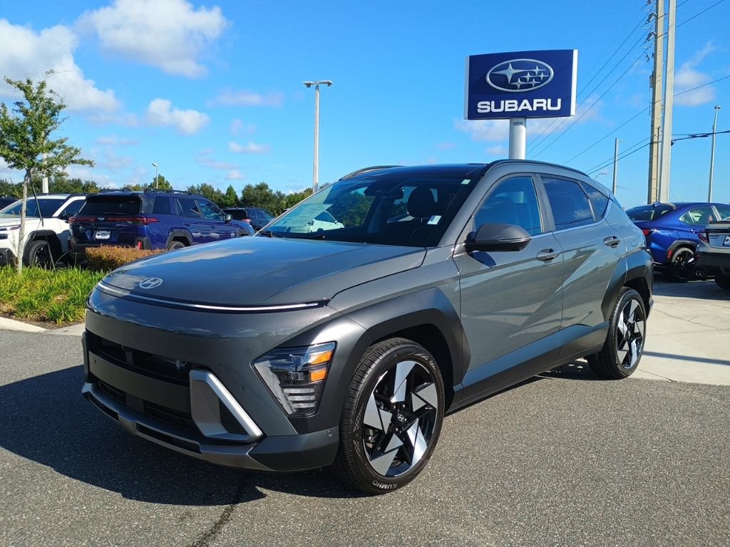 Used 2025 Hyundai Kona Limited FWD image 1