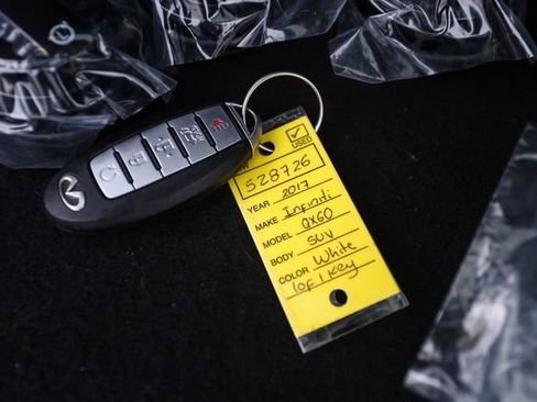 Used 2017 INFINITI QX60 Luxe w/ Deluxe Technology Package AWD/4WD image 69