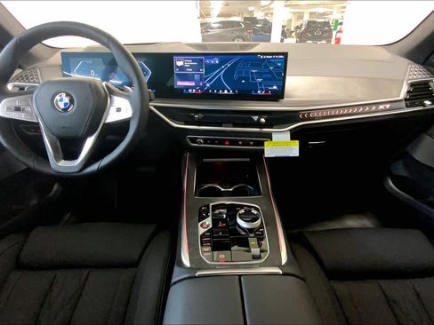 New 2026 BMW X7 xDrive40i w/ Executive Package image 5