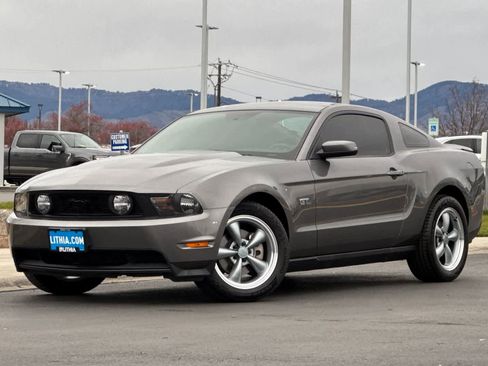 Used 2010 Ford Mustang GT image 1