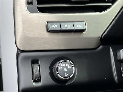 Used 2018 GMC Yukon XL Denali w/ Denali Ultimate Package image 38