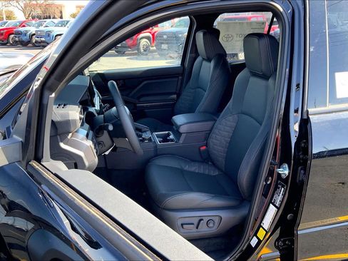 New 2026 Toyota 4Runner TRD Off-Road Premium image 9