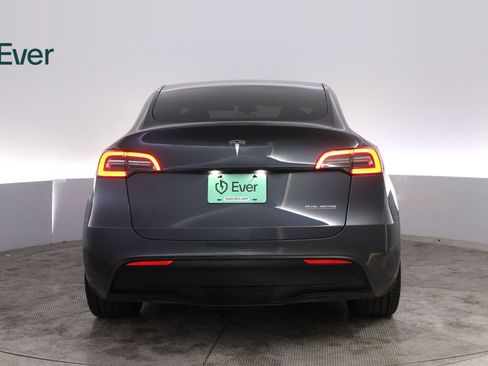 Used 2023 Tesla Model Y Performance AWD/4WD image 14