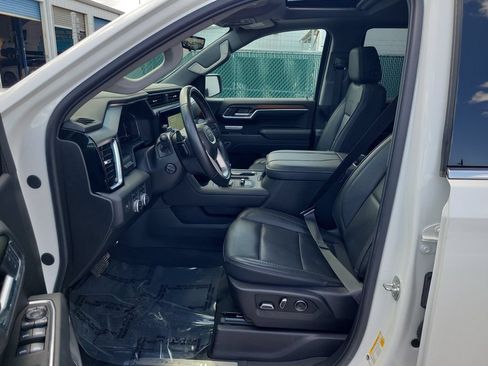 Used 2025 GMC Sierra 1500 Denali AWD/4WD image 19