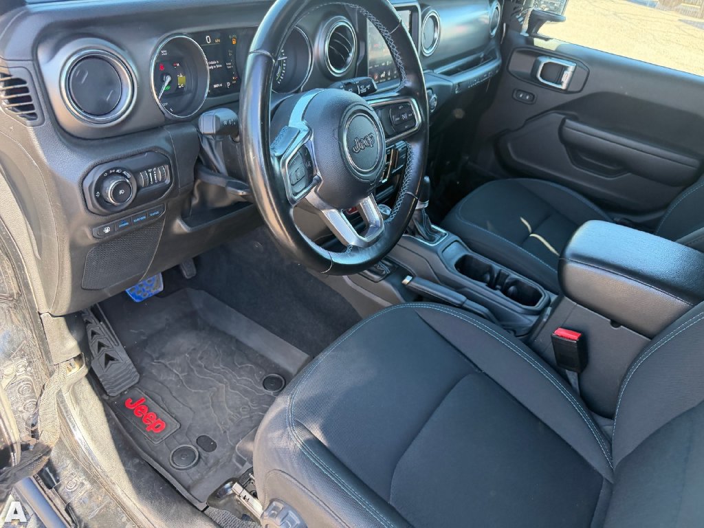 Certified 2022 Jeep Wrangler Unlimited Rubicon 4xe AWD/4WD image 15