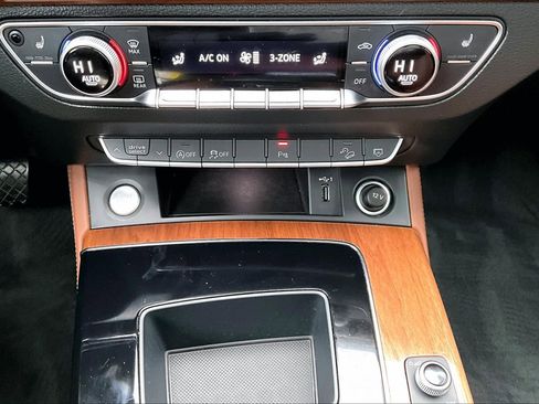 Used 2022 Audi Q5 2.0T Premium Plus image 15