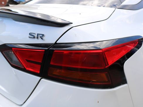 Used 2020 Nissan Altima 2.5 SR image 10