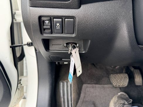 Used 2011 Nissan Altima 2.5 S w/ 2.5S Premium Pkg FWD image 17