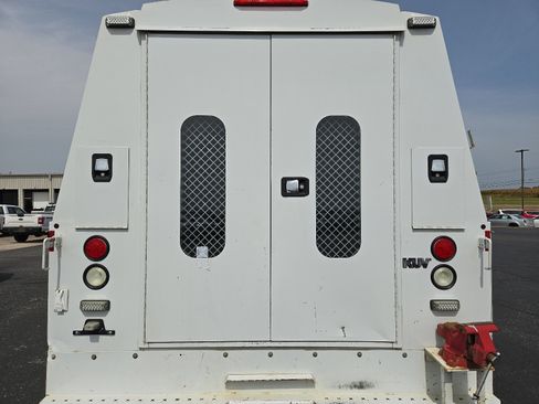 Used 2016 Ford F350 XL image 5