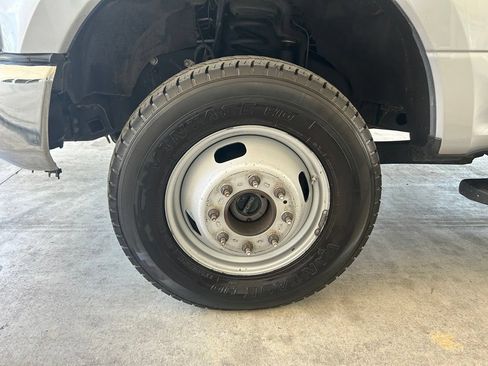 Used 2022 Ford F350 XLT AWD/4WD image 13