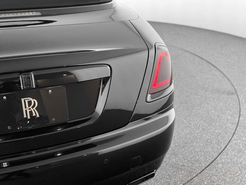 Used 2016 Rolls-Royce Dawn image 48